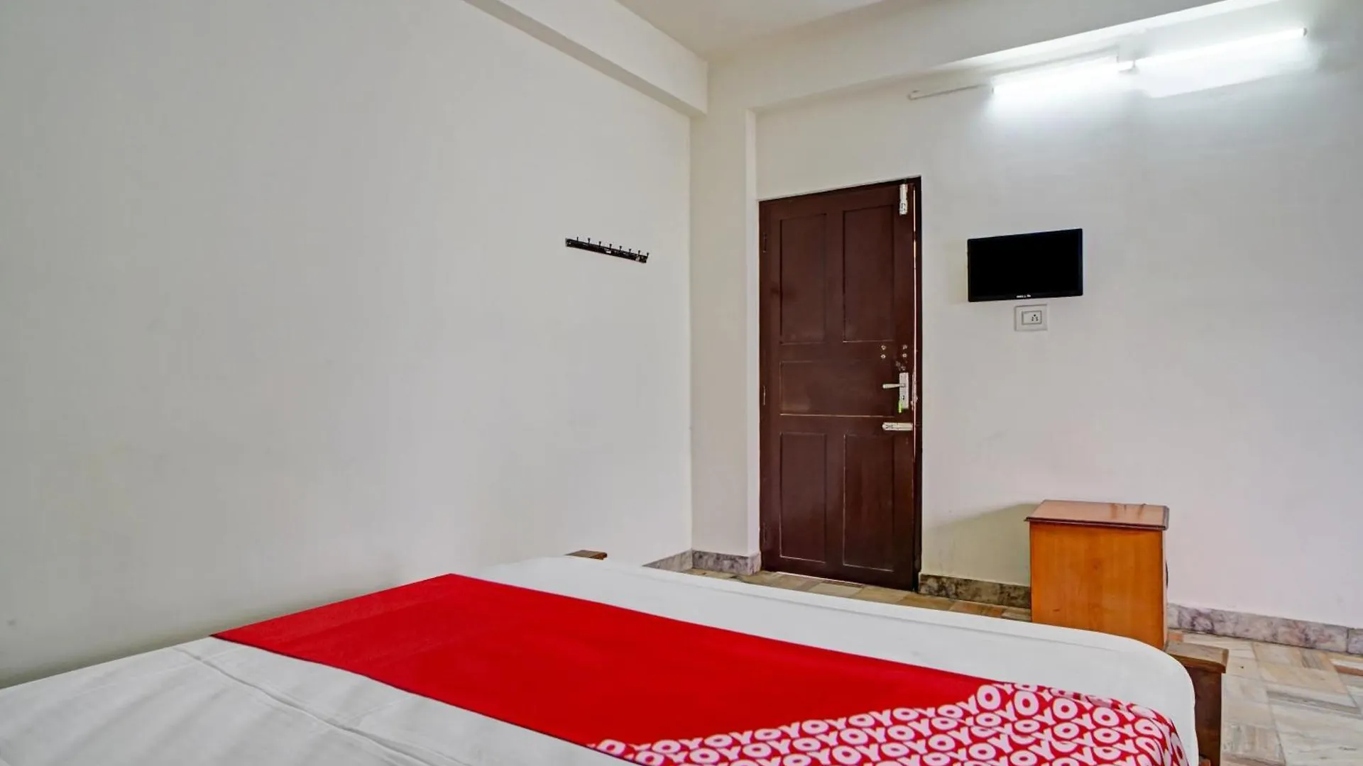 Hotel O Highway Inn Kochi 3*,  India