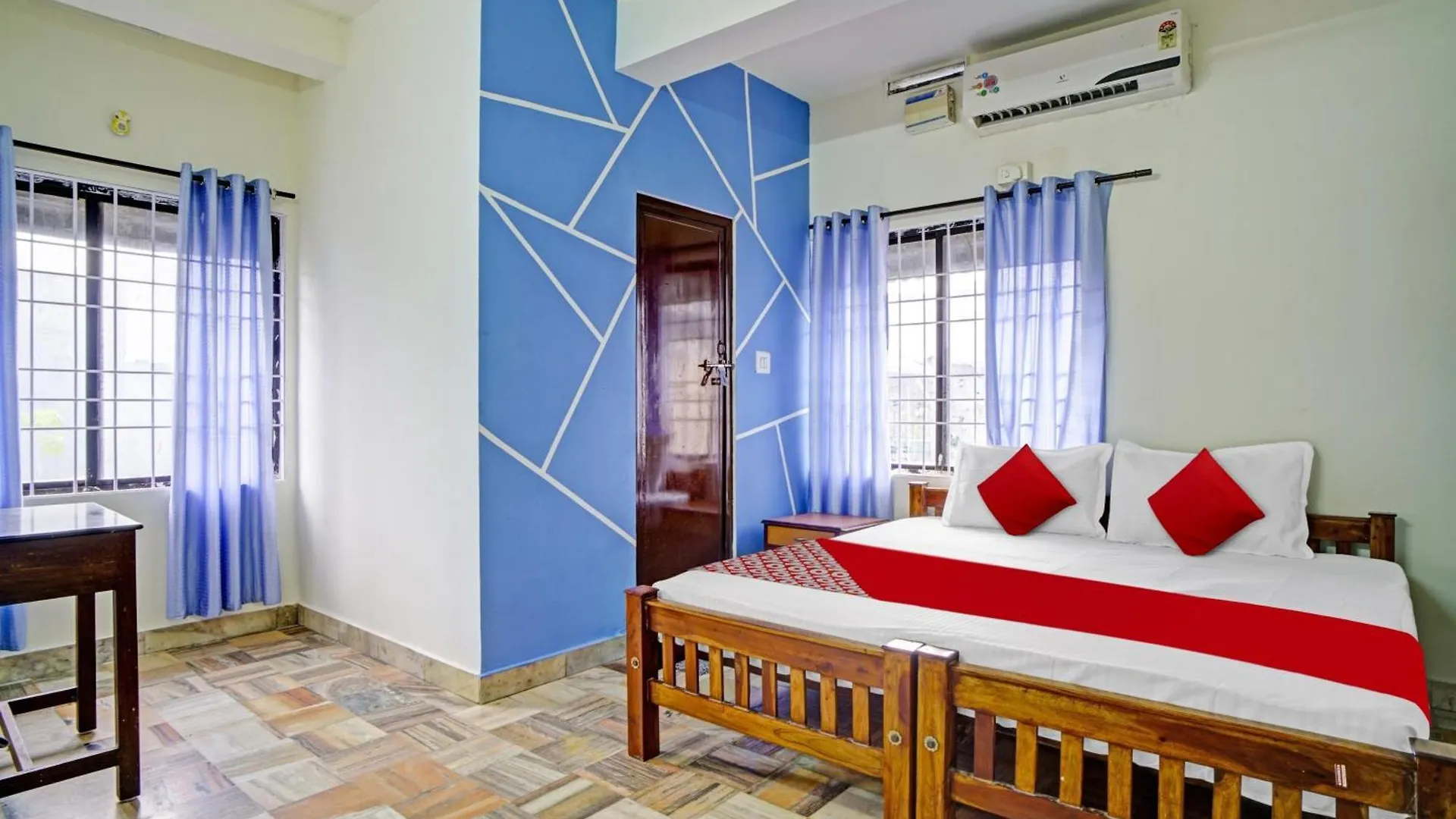 ***  Hotel O Highway Inn Kochi India
